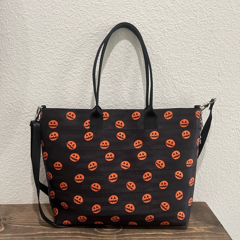 Harveys NBC Tote